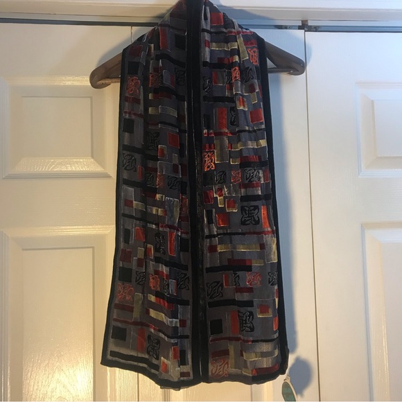 Irish Traditional Craft Silk Scarf. Approx 9”x62”. Lots of color. - Picture 5 of 13